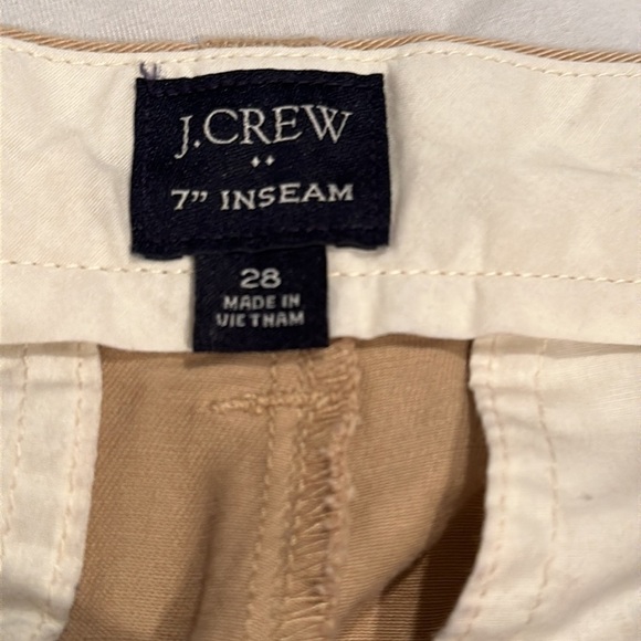J.Crew factory 7 inch inseam, chino shorts, size 28 camel - Picture 7 of 8